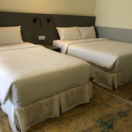 Hutton Suite Hotel Managed By The Ascott Limited 乔治敦 外观 照片