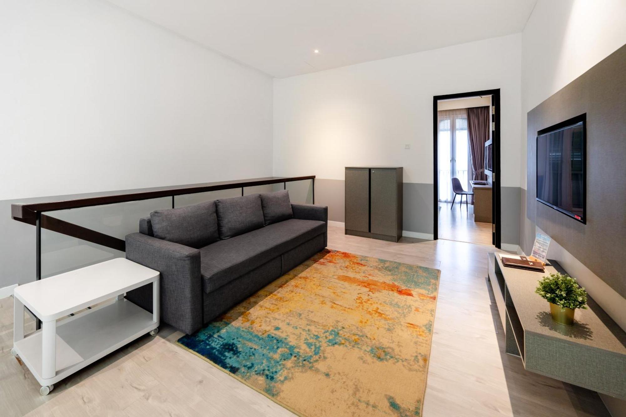 Hutton Suite Hotel Managed By The Ascott Limited 乔治敦 外观 照片