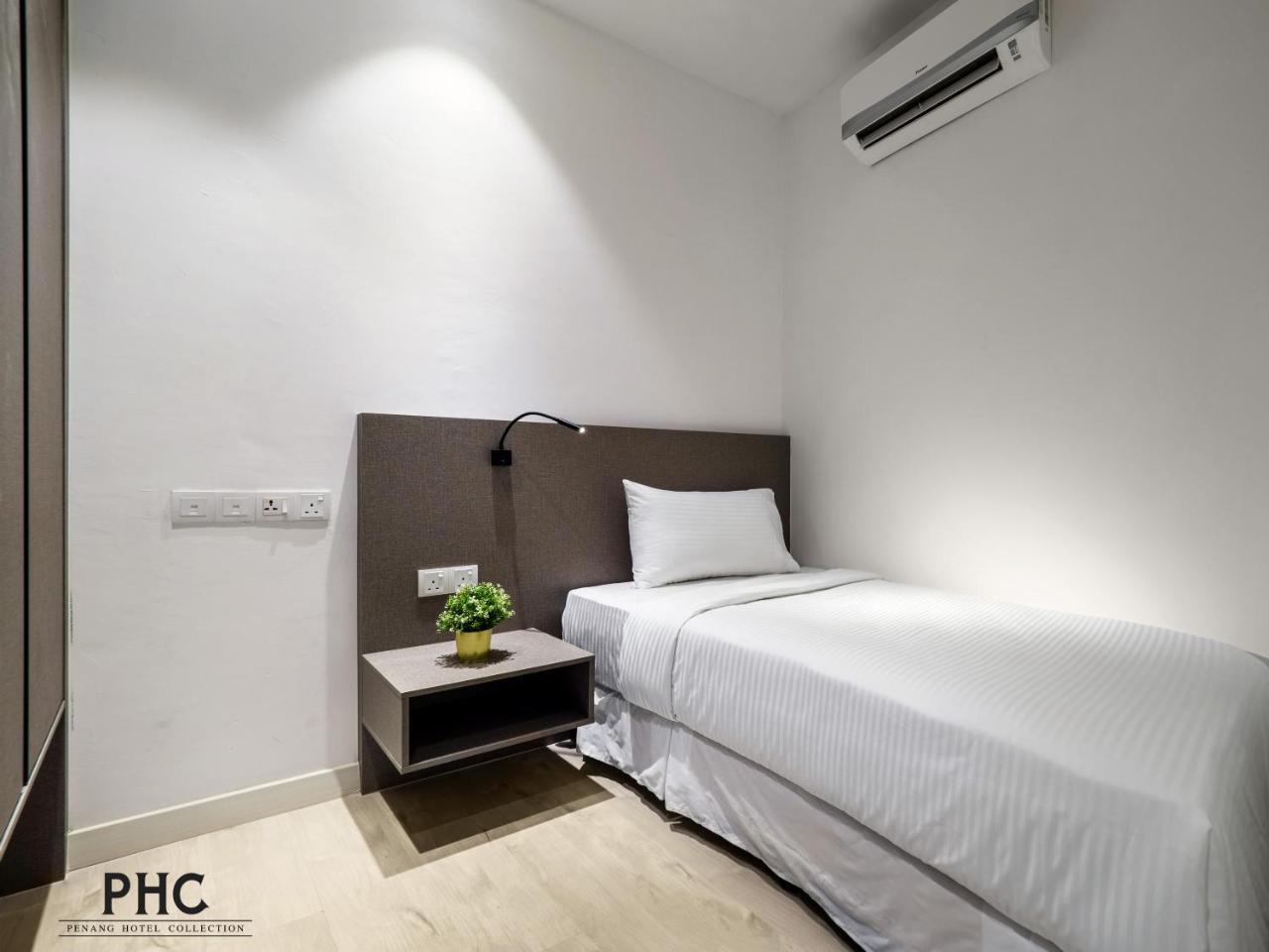 Hutton Suite Hotel Managed By The Ascott Limited 乔治敦 外观 照片